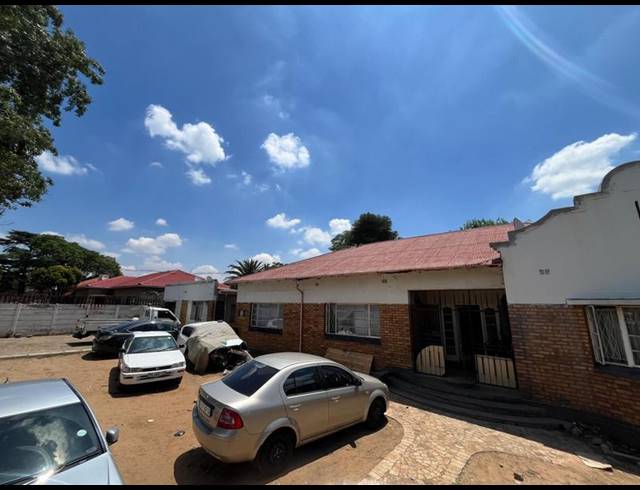 12 BEDROOM HOUSE FOR SALE IN DELVILLE